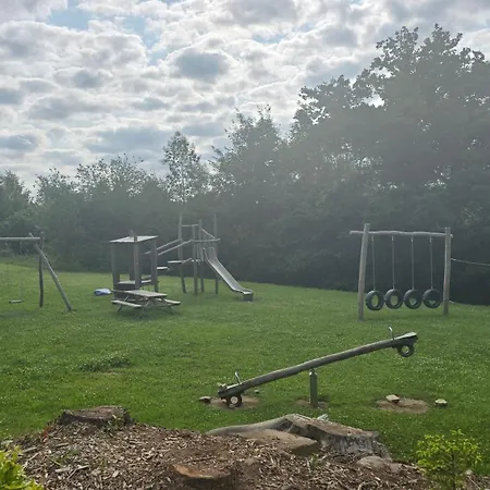 Le Refuge Du Cerf 펜션 말메디